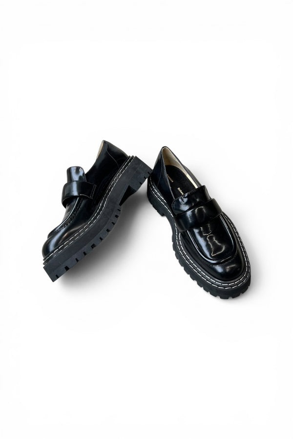 MADE IN ITALY LEATHER LOAFER / BLACK [SIZE: US7.5 (equivalent to 26cm) USED]