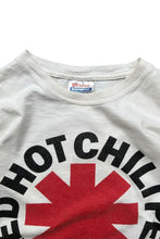 画像をギャラリービューアに読み込む, Y2K 06'S RED HOT CHILI PEPPERS BAND T-SHIRT / WHITE [SIZE: S USED]
