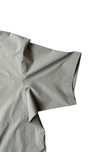 画像をギャラリービューアに読み込む, 90'S-Y2K EARLY 00'S S/S NYLON  SHIRT / KHAKI [SIZE: XL USED]

