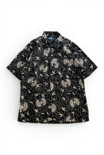 画像をギャラリービューアに読み込む, 90'S CLAYTON S/S CARNIVORUS PLANTS PATTERN LINEN SHIRT / BLACK [SIZE: M USED]
