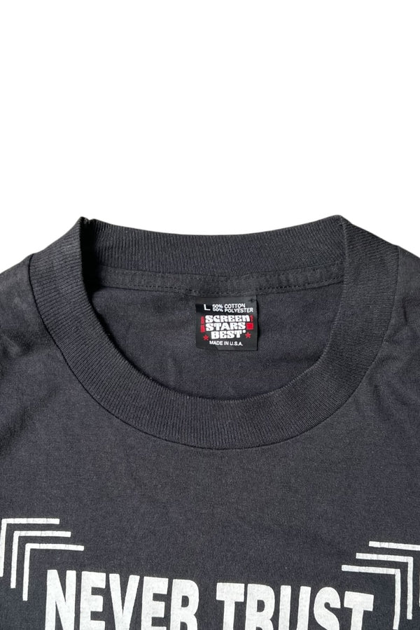 MADE IN USA 90년대 NEVER TRUST ANYONE OVER 40 MESSAGE 티셔츠 / BLACK [사이즈: L USED]