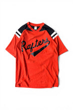 画像をギャラリービューアに読み込む, MADE IN USA 80'S V-NECK HOCKEY T-SHIRT / ORANGE [SIZE: 42 USED]
