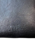 画像をギャラリービューアに読み込む, SMALL LEATHER SHOULDER BAG / BLACK [SIZE: ONE SIZE USED]
