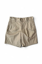 画像をギャラリービューアに読み込む, MADE IN GERMANY 83'S TUCK CHINO SHORT PANT / BEIGE [SIZE: L USED]

