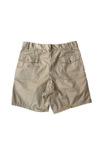 画像をギャラリービューアに読み込む, MADE IN GERMANY 83'S TUCK CHINO SHORT PANT / BEIGE [SIZE: L USED]
