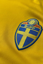 画像をギャラリービューアに読み込む, Y2K 06'S SWEDEN FOOTBALL GAME SHIRT / YELLOW [SIZE: L USED]
