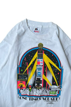 画像をギャラリービューアに読み込む, MADE IN USA 90'S TIMES SQUARE T-SHIRT / WHITE [SIZE: M USED]
