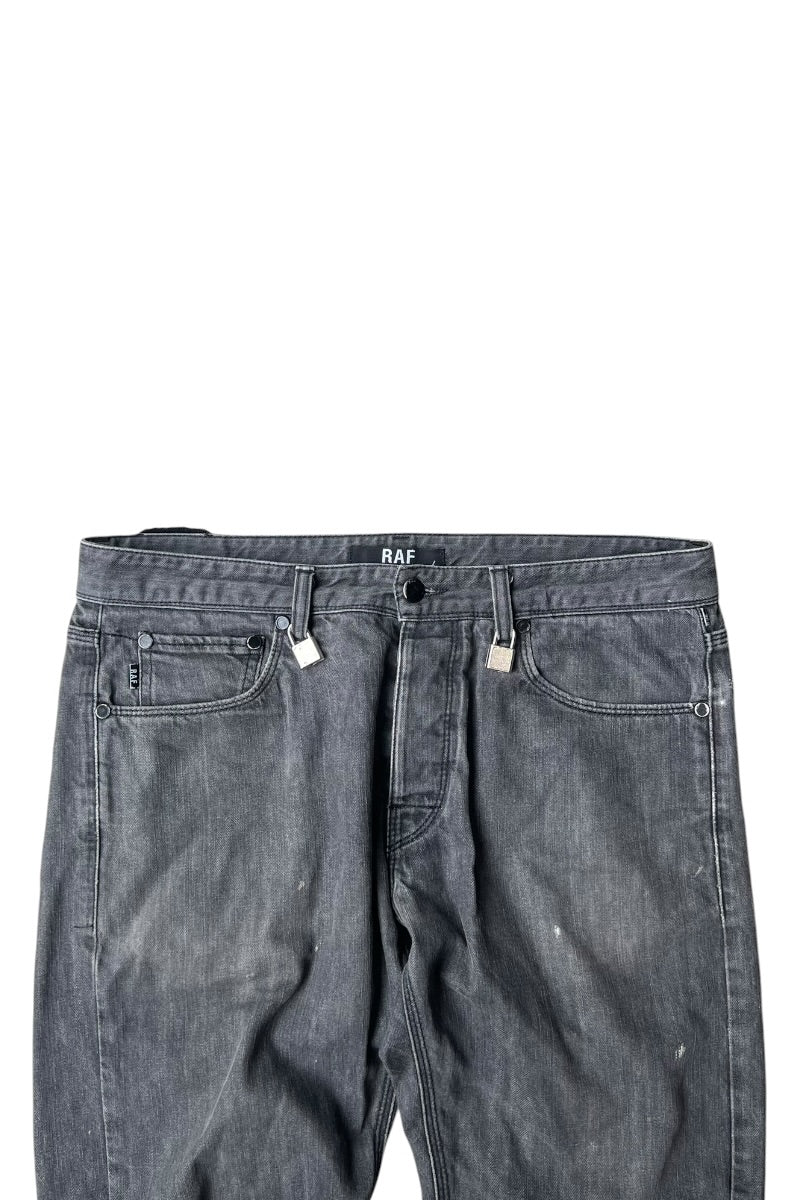 MADE IN ROMANIA DENIM PANTS / BLACK [SIZE: 32 USED]