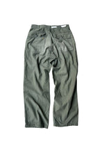画像をギャラリービューアに読み込む, MADE IN USA 69'S OG107 BAKER PANTS / KHAKI [SIZE: 34 USED]
