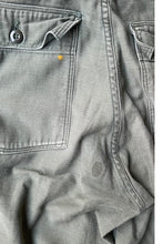 画像をギャラリービューアに読み込む, MADE IN USA 69'S OG107 BAKER PANTS / KHAKI [SIZE: 34 USED]
