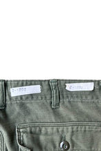 画像をギャラリービューアに読み込む, MADE IN USA 69'S OG107 BAKER PANTS / KHAKI [SIZE: 34 USED]
