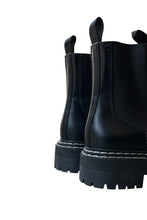 画像をギャラリービューアに読み込む, MADE IN ITALY LEATHER BOOTS / BLACK [SIZE: 39 (25cm相当) USED]
