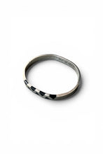 画像をギャラリービューアに読み込む, MADE IN MEXICO 925 SILVER BANGLE W/ONYX / SILVER [SIZE: ONE SIZE USED]
