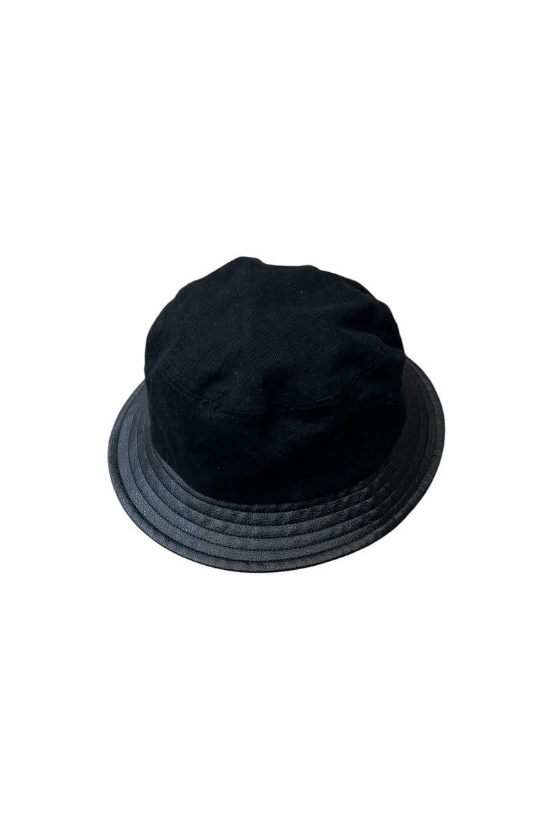 LOGO HAT W/VEGAN LEATHER / BLACK [SIZE: ONE SIZE USED]