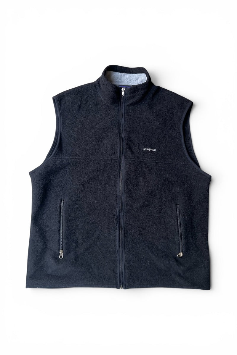 MADE IN CANADA 09'S SYNCHILLA FLEECE VEST / BLACK [SIZE: XL USED]