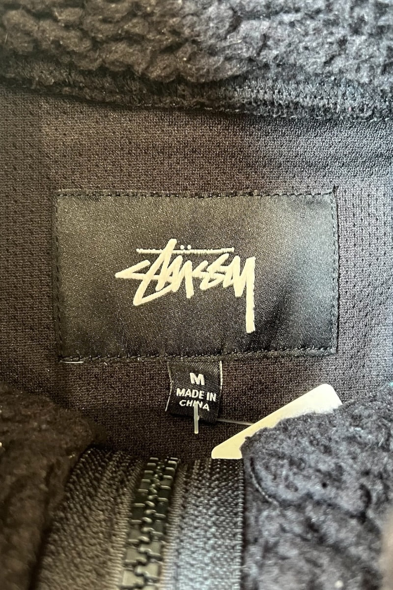 ZIP UP FLEECE JACKET / BLACK [SIZE: M USED]