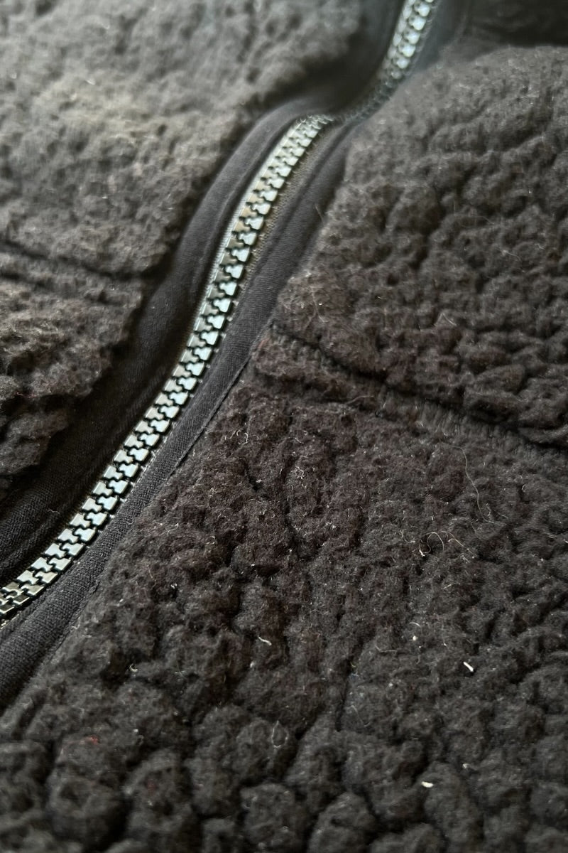 ZIP UP FLEECE JACKET / BLACK [SIZE: M USED]