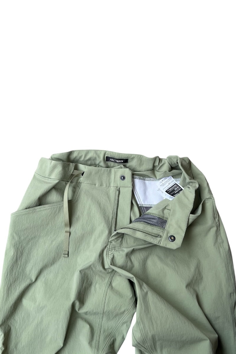 23'S KONSEAL PANT / GREEN [SIZE: 32 USED]