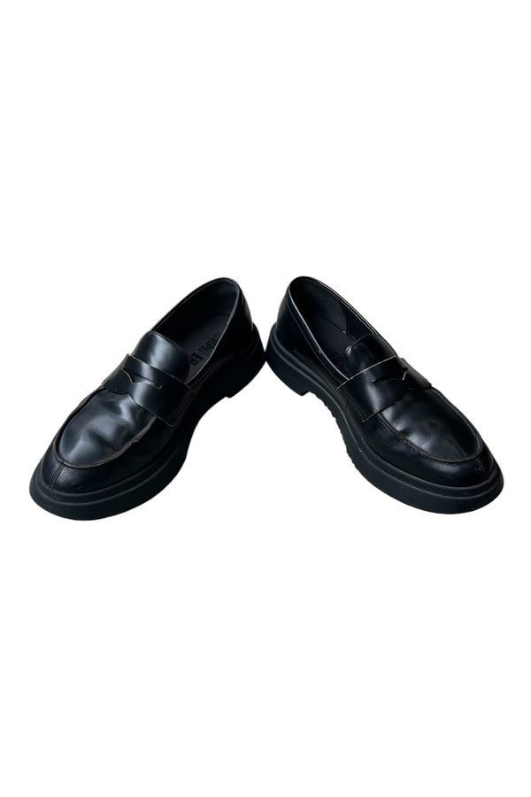 MADE IN ITALY DIAMANTE LEATHER LOAFERS / BLACK [SIZE: US9 (equivalent to 27cm) USED]