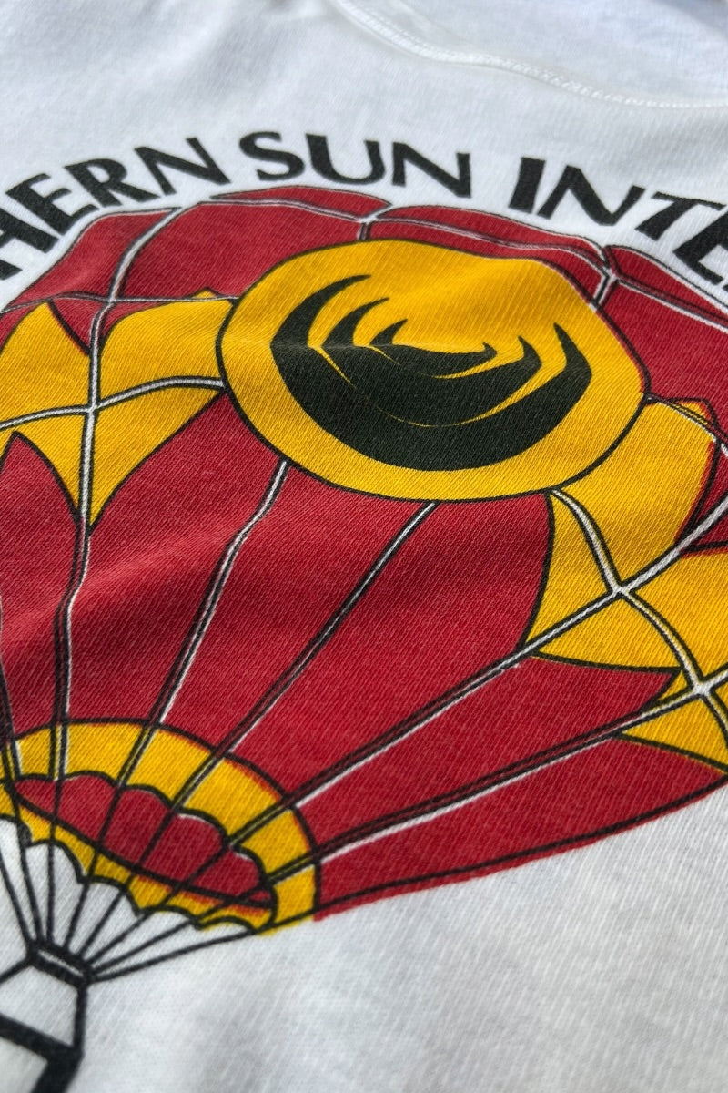 70'S SOUTHERN SUN INTERNATIONAL T-SHIRT / WHITE [SIZE: XL USED]