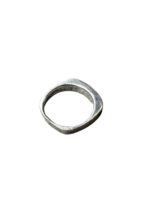 925 SILVER RING W/STONES / SILVER [SIZE: 14号相当 USED]