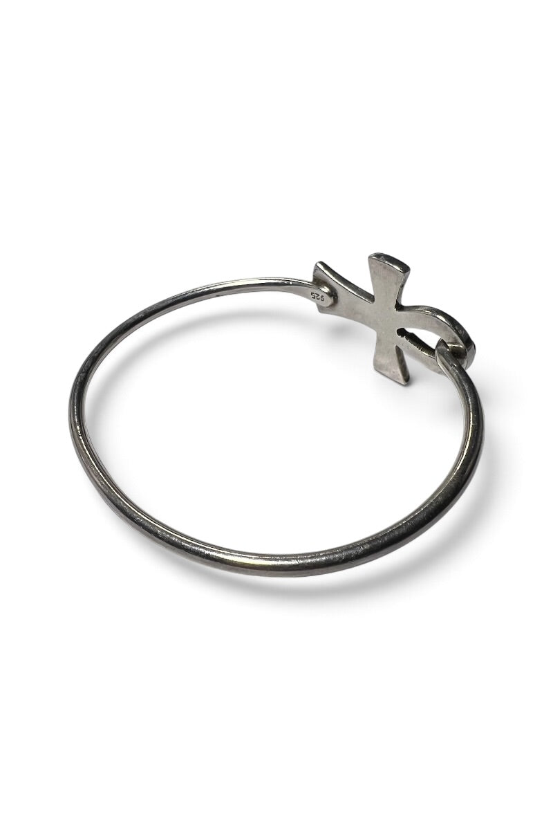 925 SILVER CROSS MOTIF BANGLE / SILVER [SIZE: ONE SIZE USED]