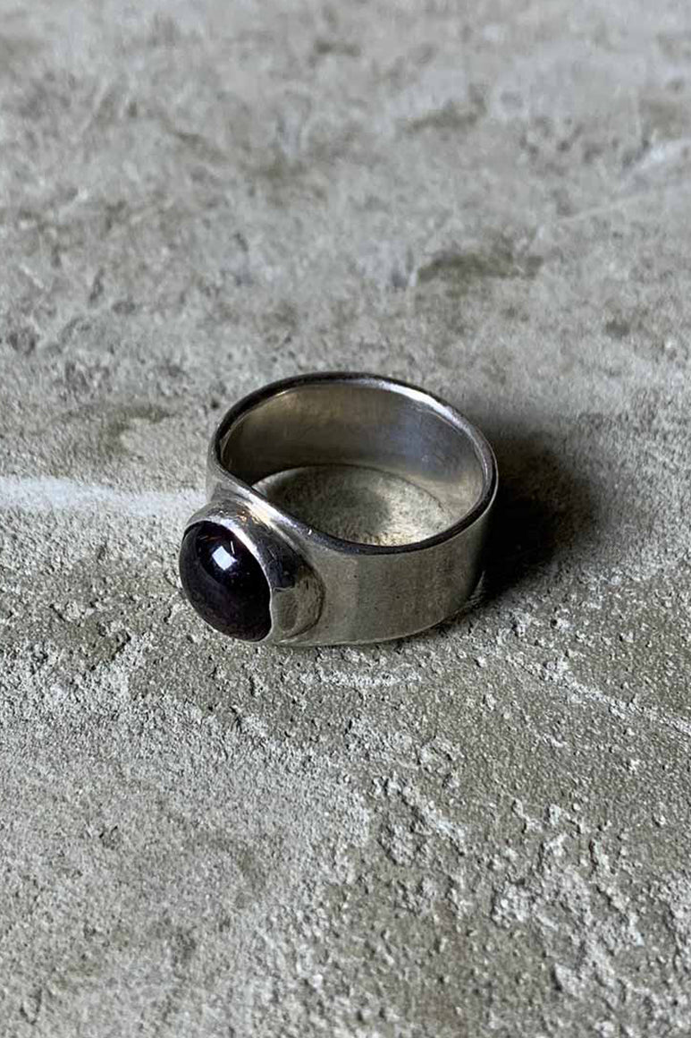 925 SILVER RING W/STONE [SIZE: 17号相当 USED]