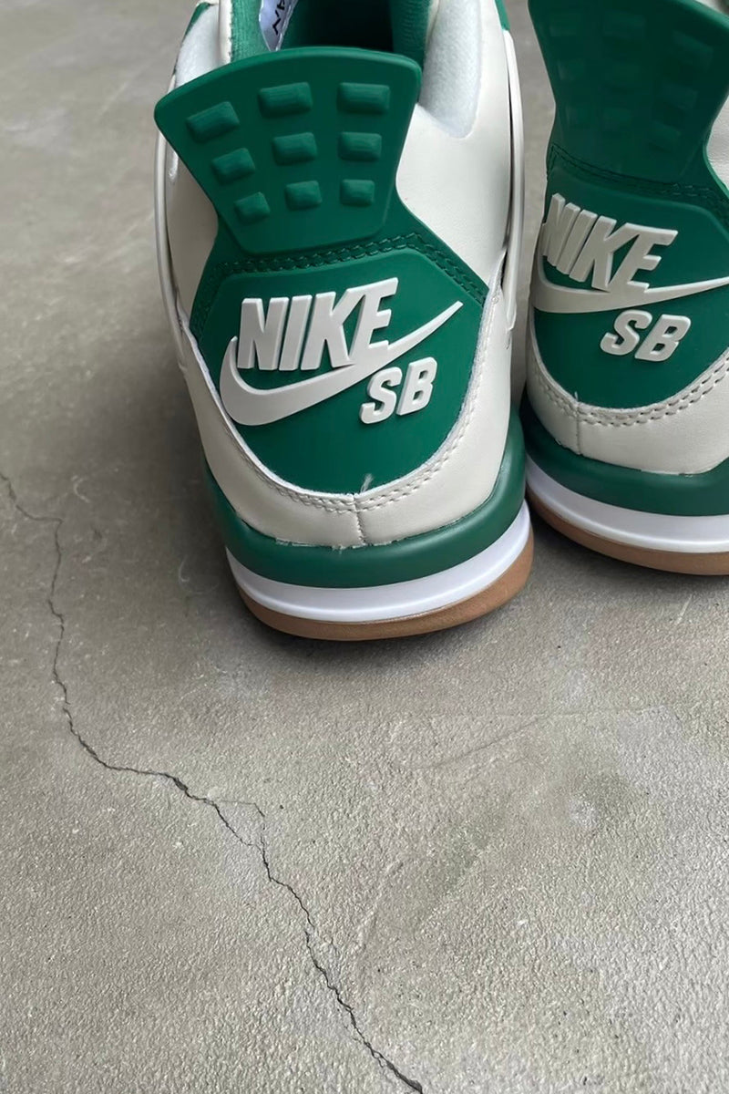 AIR JORDAN 4 RETRO SP PINE / WHITE [SIZE: US10 (equivalent to 28cm) DEADSTOCK/NOS]