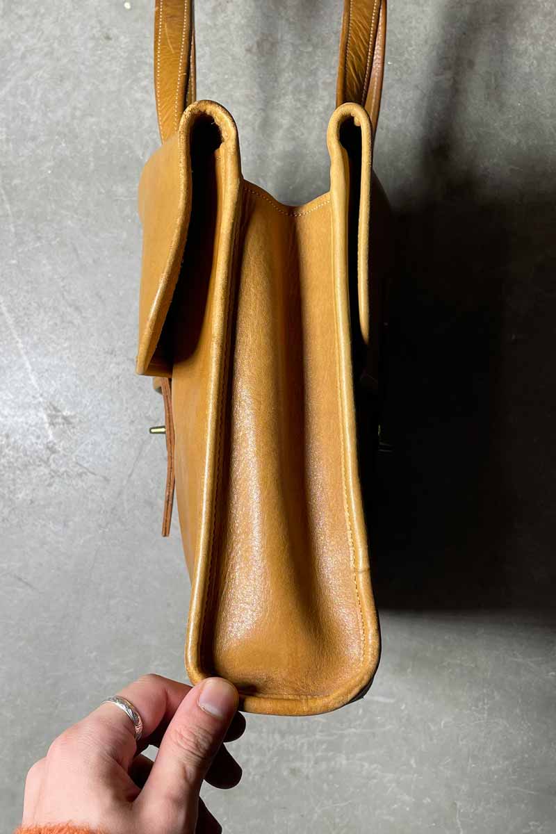 80s-90s LEATHER MEDIUM HANDBAG / BEIGE [SIZE: ONE SIZE USED]
