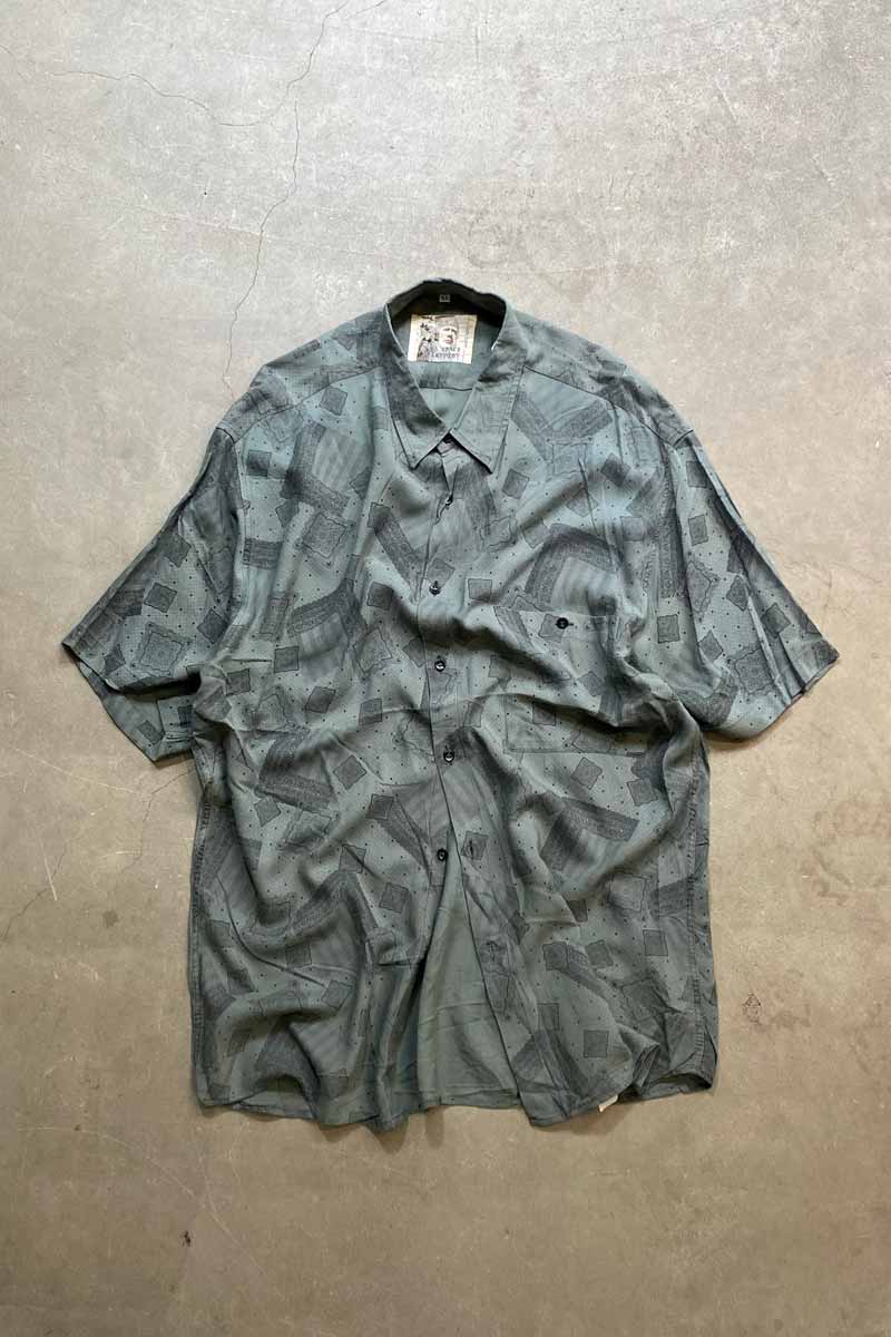 MADE IN ITALY 90'S S/S POCKET DESIGN PATTERN RAYON SHIRT / KHAKI [SIZE: XL USED]