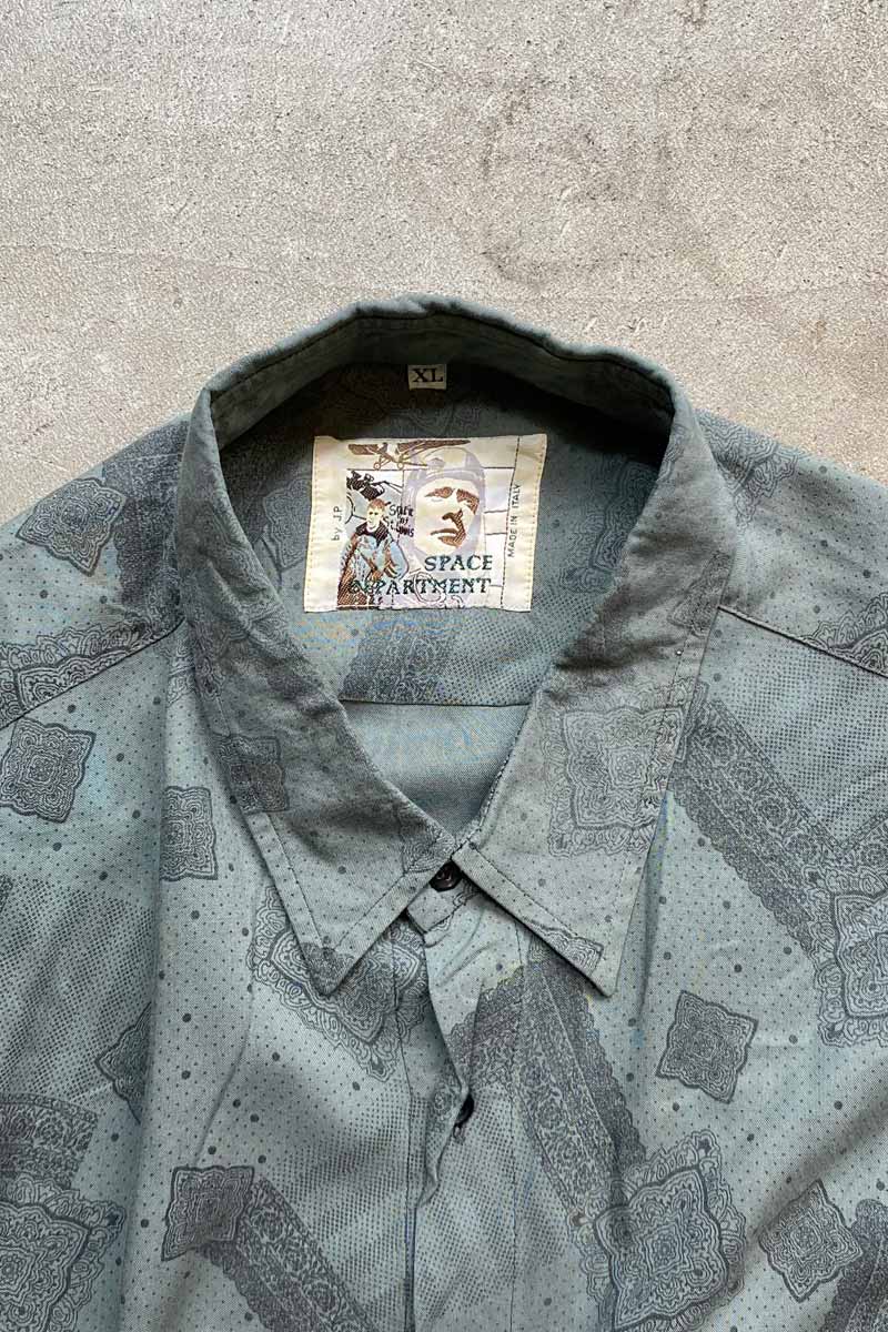 MADE IN ITALY 90'S S/S POCKET DESIGN PATTERN RAYON SHIRT / KHAKI [SIZE: XL USED]