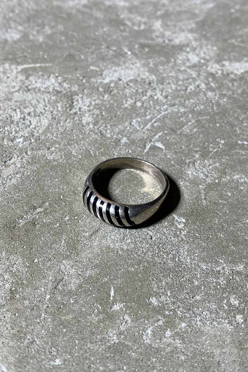 MADE IN MEXICO 925 SILVER RING W/BLACK ENAMEL [SIZE: 14号相当 USED]