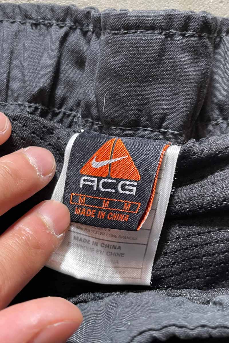 Y2K EARLY 00'S SHORT PANTS / BLACK [SIZE: M USED]