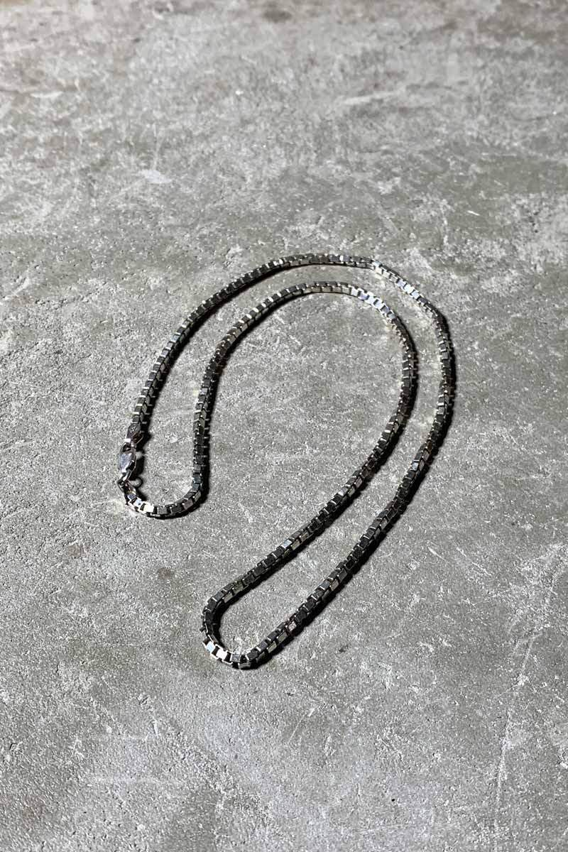 MADE IN ITALY 925 SILVER VENETIAN LINK NECKLACE [SIZE: ONE SIZE USED]
