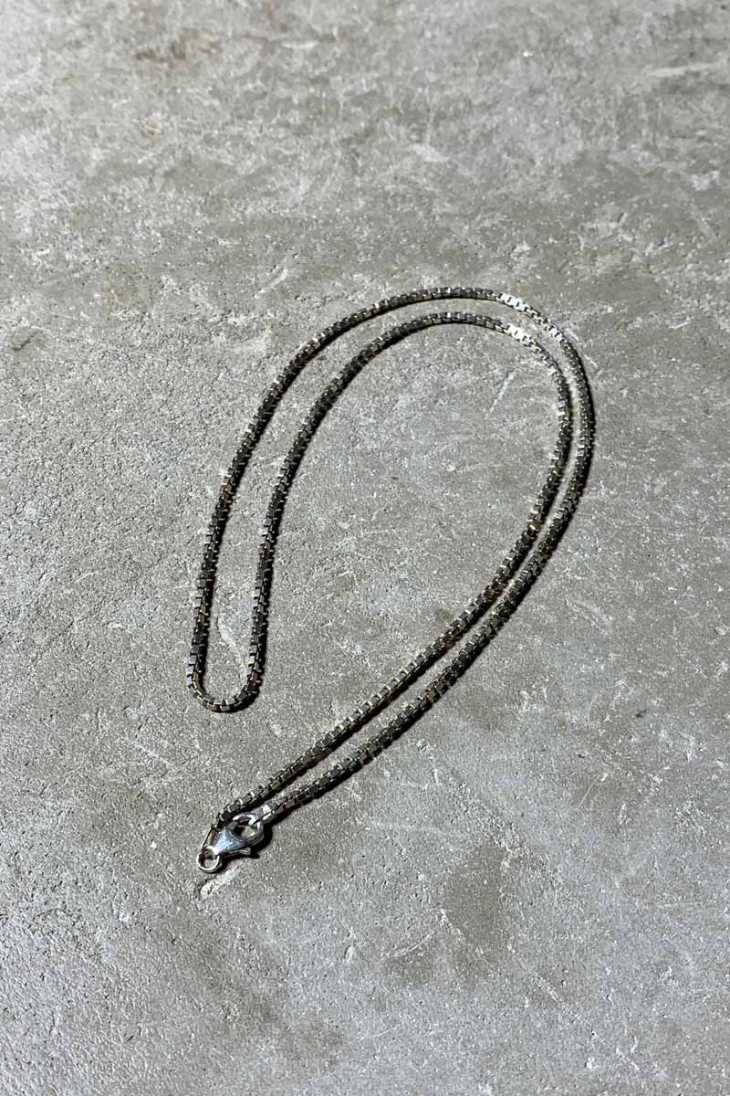 MADE IN ITALY SILVER VENETIAN LINK NECKLACE [SIZE: ONE SIZE USED]