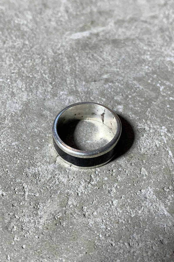 925 SILVER RING W/BLACK ENAMEL [SIZE: US 8 USED]