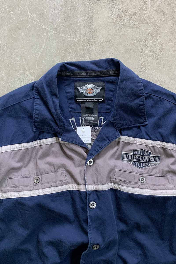 S/S OPEN COLLAR BACK LOGO EMBROIDERY SHIRT / NAVY [SIZE: XL USED]