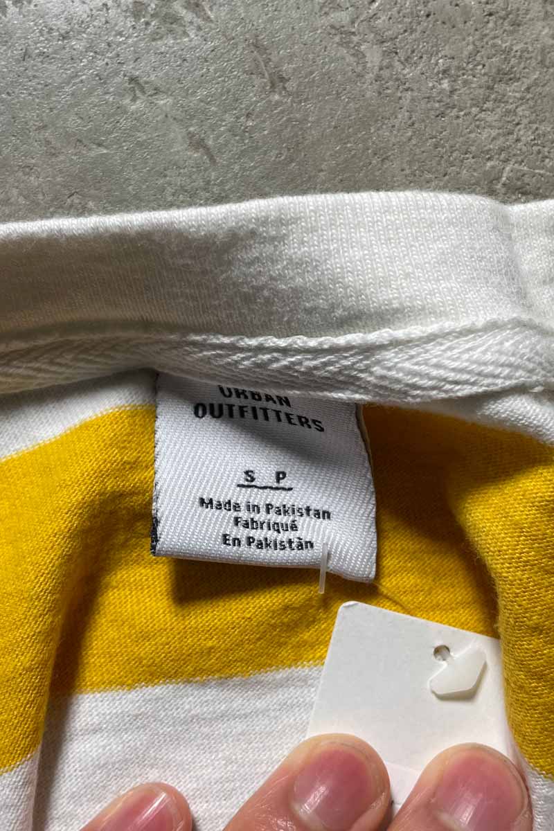 BORDER T-SHIRT / MULTI [SIZE: S USED]