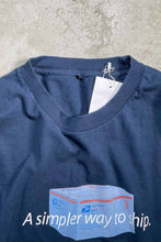 画像をギャラリービューアに読み込む, 90&#39;S S/S POST OFFICE A SIMPLER WAY TO SHIP T-SHIRT/ NAVY [SIZE: XL USED]
