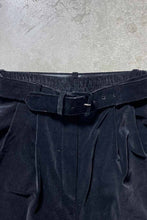 画像をギャラリービューアに読み込む, 90&#39;S BELTED VELVET SHORTS / BLACK [SIZE: M USED]
