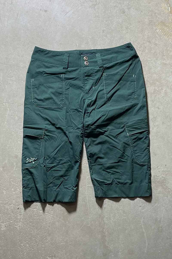 90'S NYLON UTILITY SHORTS / GREEN [SIZE: W28 USED]