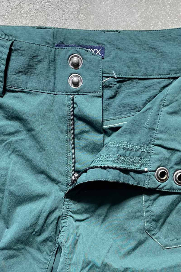 90'S NYLON UTILITY SHORTS / GREEN [SIZE: W28 USED]