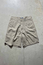 画像をギャラリービューアに読み込む, MADE IN USA 80&#39;S TUCK CHINO SHORTS / BEIGE	[SIZE: W30 USED]
