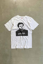 画像をギャラリービューアに読み込む, MADE IN USA EARLY 00&#39;S S/S COLLEGE FACE PRINT GREAT MAN T-SHIRT / WHITE [SIZE: L USED]
