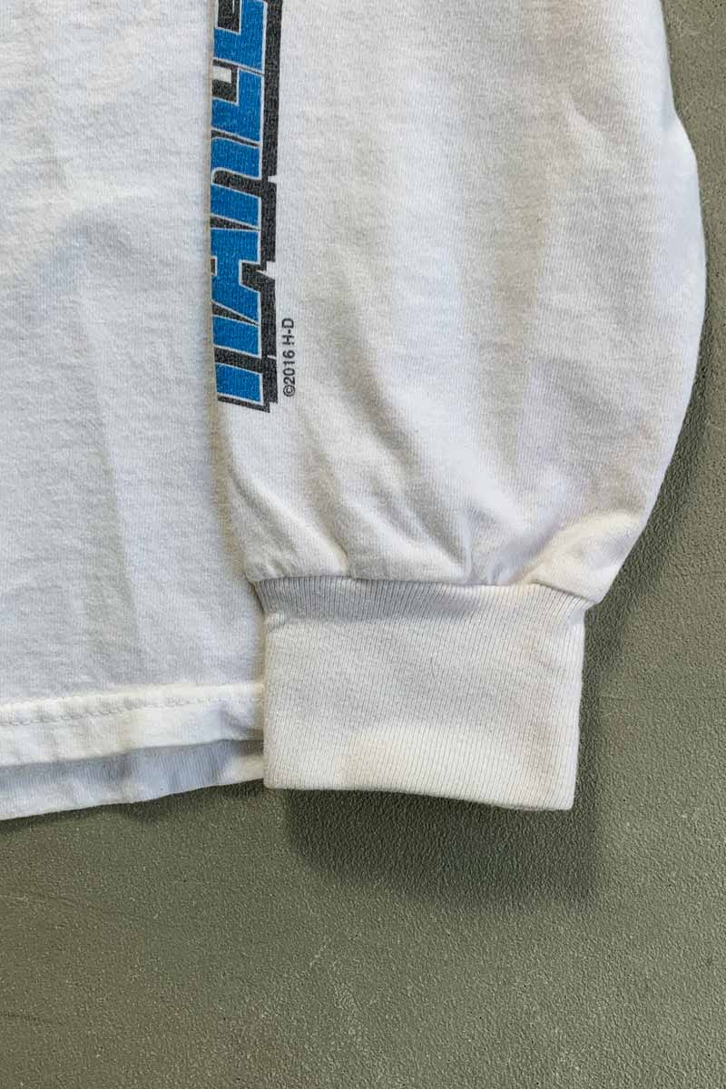L/S BLACK HILLS BACK PRINT T-SHIRT / WHITE [SIZE: M USED]