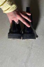 画像をギャラリービューアに読み込む, MADE IN ITALY SIDE GOA LEATHER BOOTS / BLACK [SIZE: US8.5(26.5cm相当) USED]
