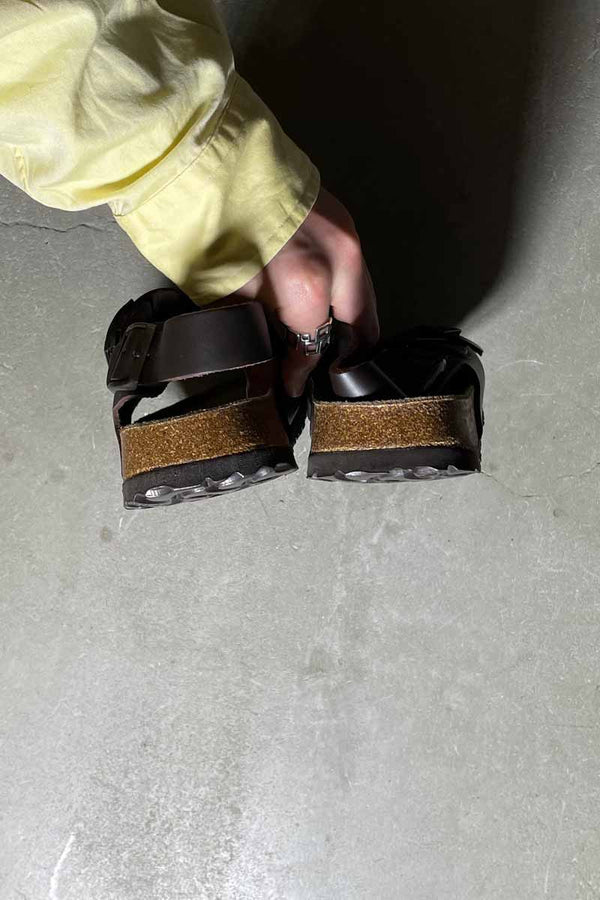 Y2K EARLY 00'S LEATHER SANDALS / BROWN [SIZE: US8.0 (26.0cm equivalent) DEADSTOCKNOS/NOS]