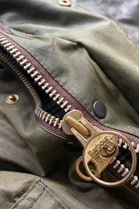 MADE IN ENGLAND CLASSIC BEAUFORT OIL WAXED JACKET / KHAKI [SIZE:L相当 USED]