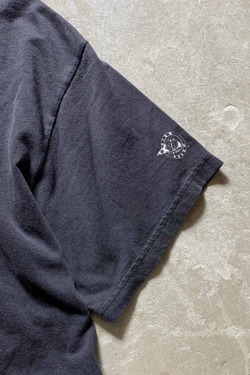 01'S S/S BERSERKER TOUR PRINT BAND T-SHIRT / BLACK [SIZE: M USED]