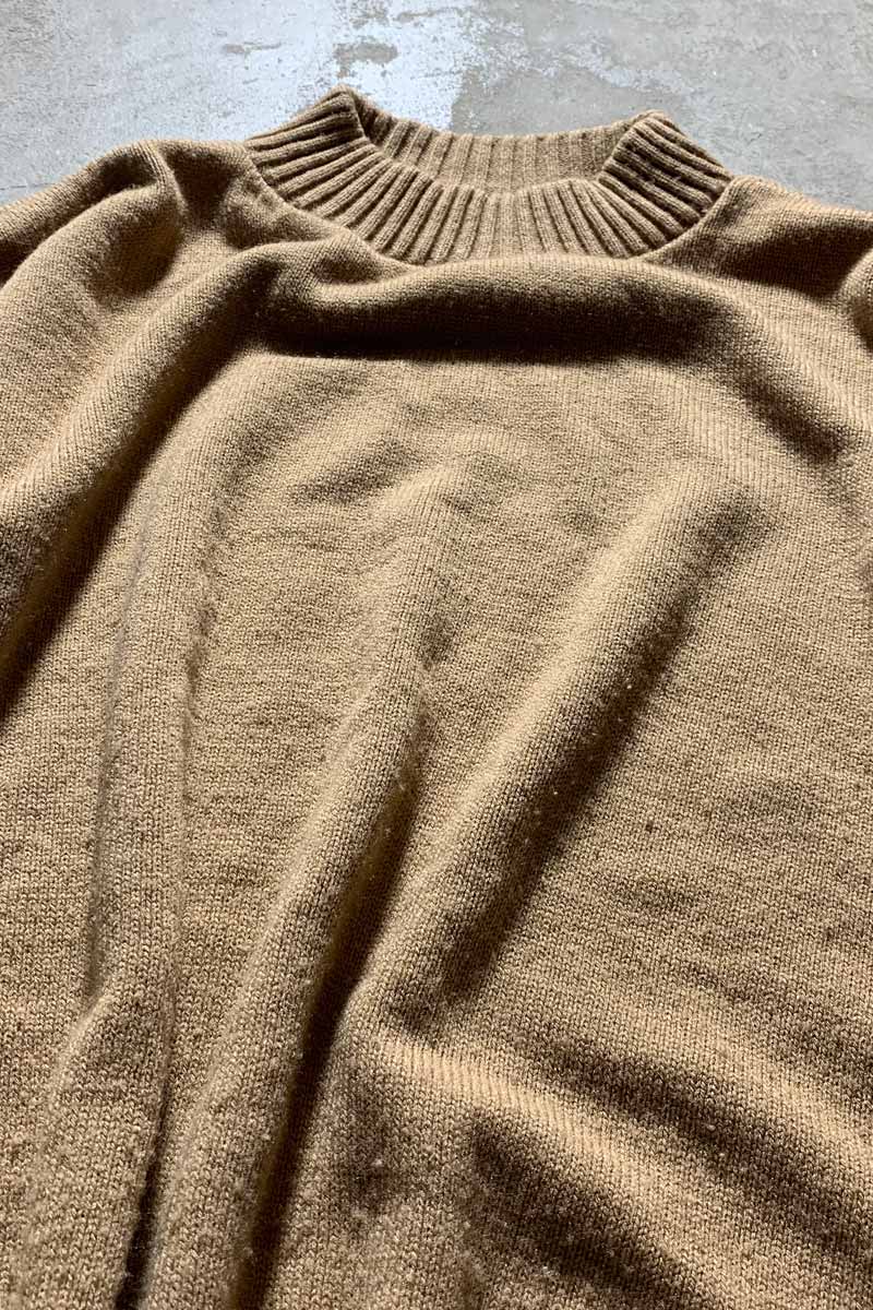 MADE IN USA 90'S MOCK-NECK ACRYLIC KNIT SWEATER / BEIGE [SIZE: M USED]